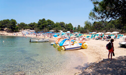 Пляж Es Port, Ibiza