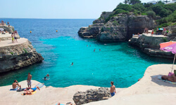 Пляж Cala en Brut, Menorca