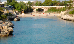 Пляж Cala des Degollador, Menorca