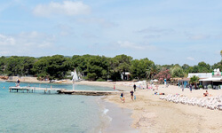Пляж Cala Pada, Ibiza