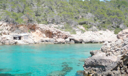 Пляж Cala Xuclà, Ibiza