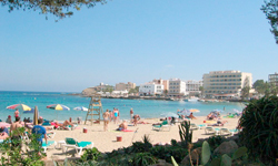 Пляж Es Canar, Ibiza