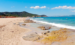 Пляж Es Cavallet, Ibiza
