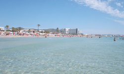 Пляж Platja d’en Bossa, Ibiza