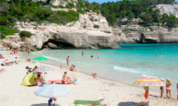 Пляж Cala Mitjana, Menorca