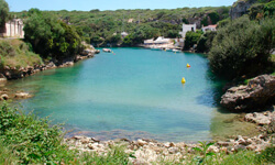 Пляж Cala Sant Esteve, Menorca