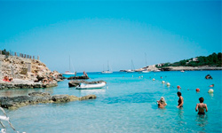 Пляж S’Arenal Petit, Ibiza