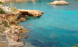 Пляж Port de ses Caletes, Ibiza