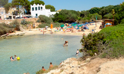 Пляж Caleta d’en Gorries, Menorca