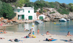 Пляж Platja de Binissafúller, Menorca