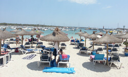 Пляж Platja d’es Port, Mallorca