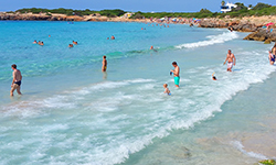 Пляж Platja de Son Xoriguer, Menorca