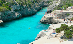 Пляж Cala en Brut, Menorca