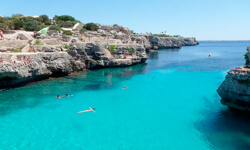 Пляж Cala en Brut, Menorca