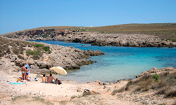 Пляж Cala Viola de Ponent, Menorca