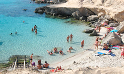 Пляж Caló des Morts, Formentera