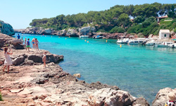 Пляж Cala en Blanes, Menorca