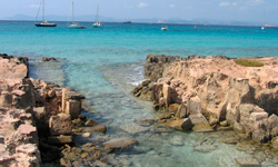 Пляж Cala Savina, Formentera