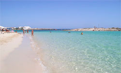 Пляж Es Pujols, Formentera