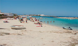 Пляж Es Pujols, Formentera