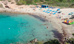 Пляж Cala Codolar, Ibiza