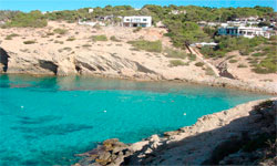 Пляж Cala Codolar, Ibiza